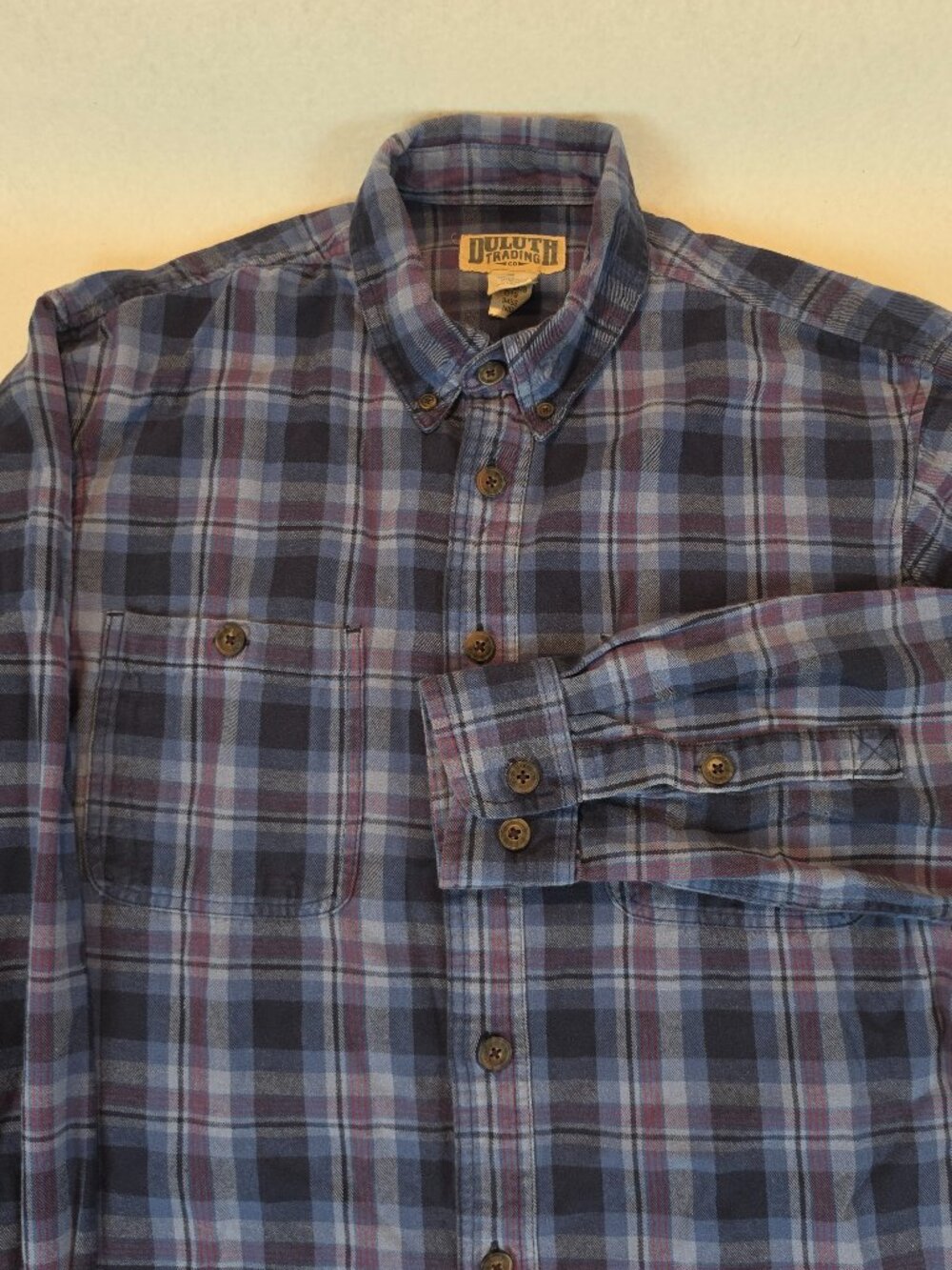 Duluth Trading Co Blue Plaid Flannel Shirt Mens Medium Long Sleeve Button Down